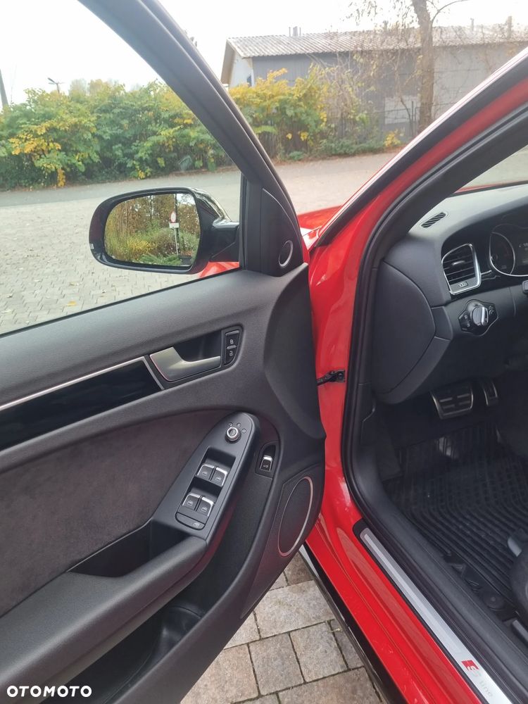 Audi A4 Avant - 25