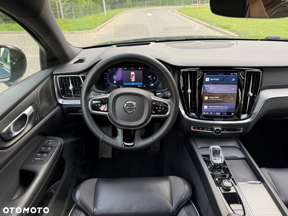 Volvo S60 B5 B AWD Ultimate Dark - 11