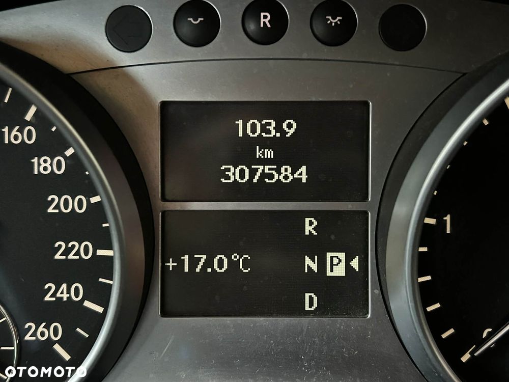 Mercedes-Benz ML 320 CDI 4-Matic - 13