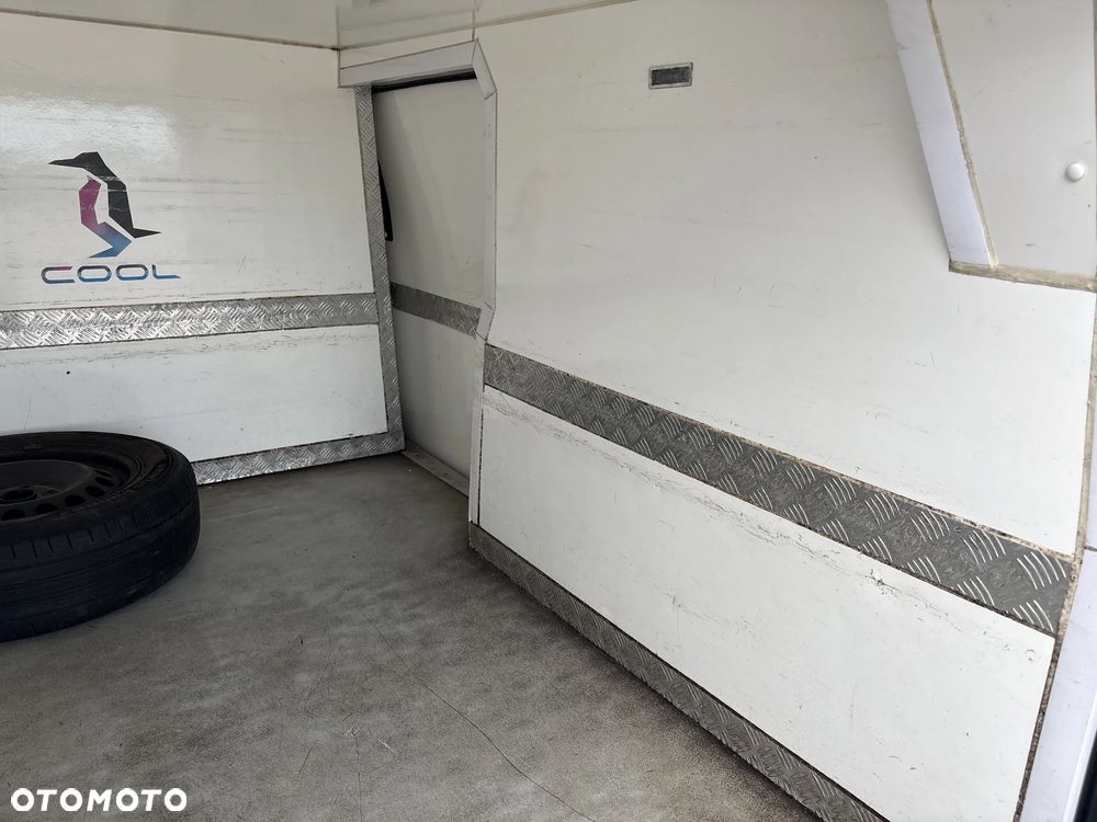 Volkswagen Caddy Maxi 2.0 TDI Izoterma - 16