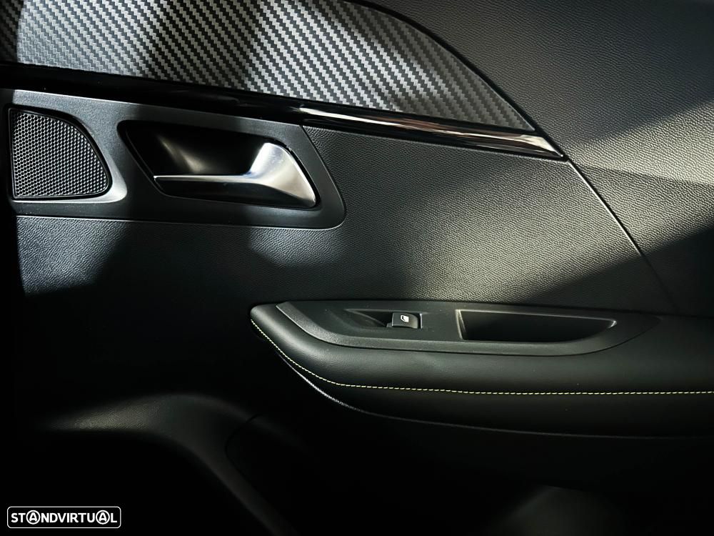 Peugeot e-2008 54 kWh GT - 28