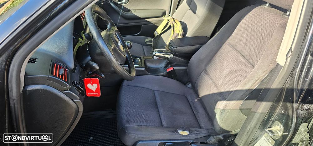 Audi A4 1.9 TDI m5 - 7