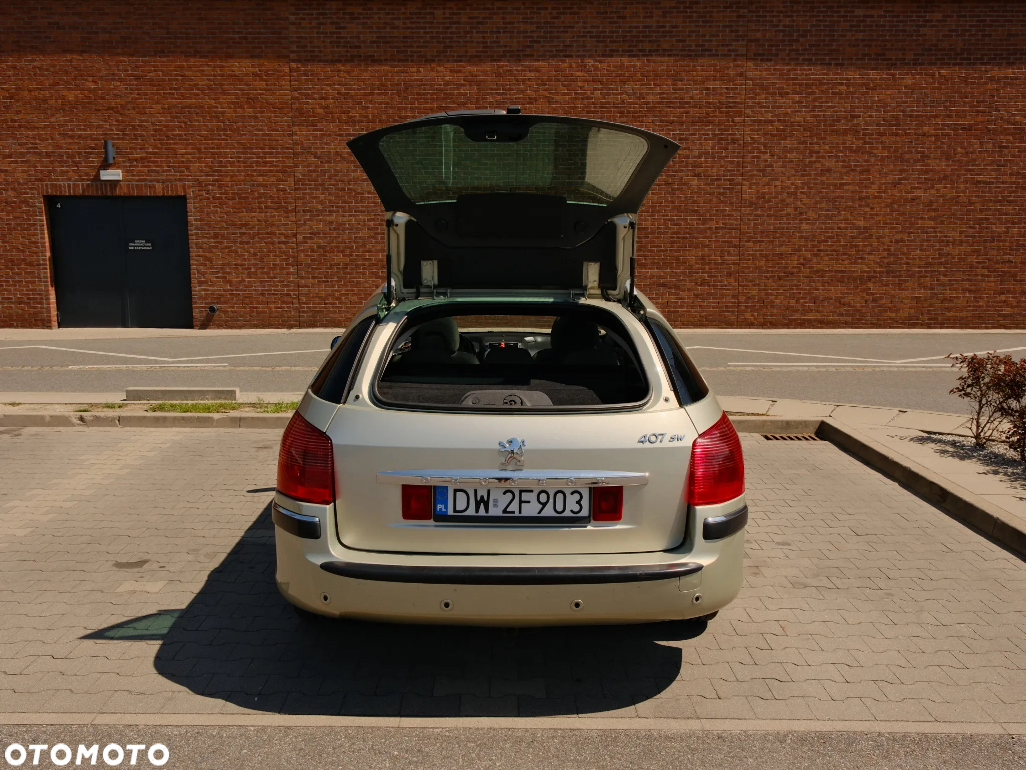 Peugeot 407 2.0 HDI ST Komfort EU3 - 14