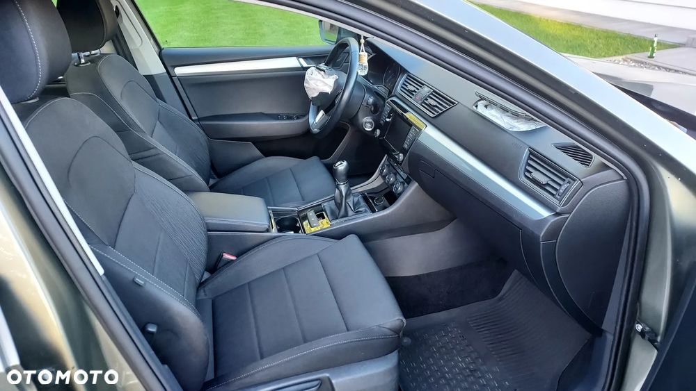 Skoda Superb 2.0 TDI Ambition - 10