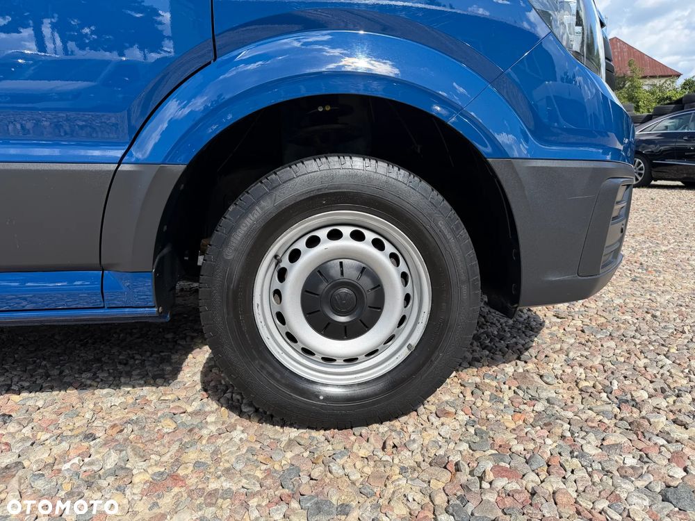 Volkswagen CRAFTER L2H1 Salon Polska Jak Nowy Pełny serwis ASO VW Trwał silnik 2.0TDI 140KM bez BiTurbo! Kamera cofania Parktroniki Przód oraz Tył, Fabryczna zabudowa przestrzeni ładunkowej, Homologacja VAT-1 Alarm, Tempomat z ogranicznikiem pręd.. MirrorLink, Android Auto, Apple Carplay, Ekran 6,5' - 27