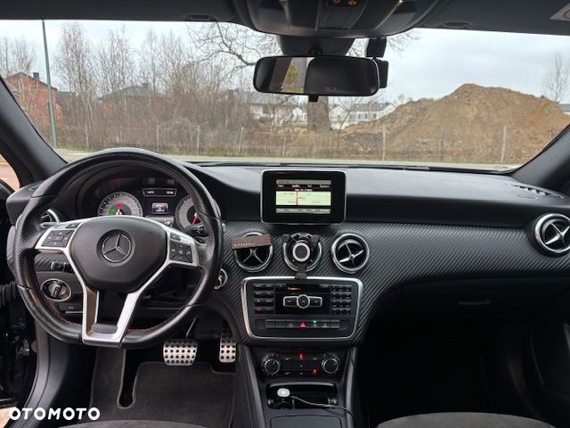 Mercedes-Benz Klasa A 200 7G-DCT AMG Line - 13