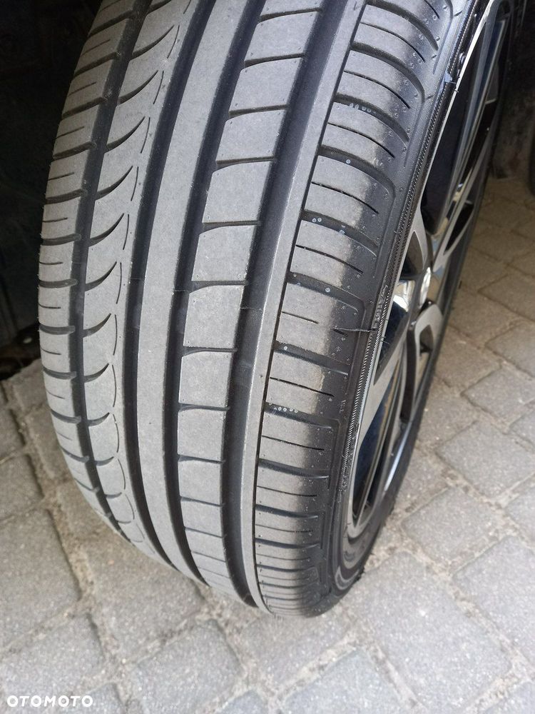 Nissan Qashqai 1.6 dCi DPF tekna - 8
