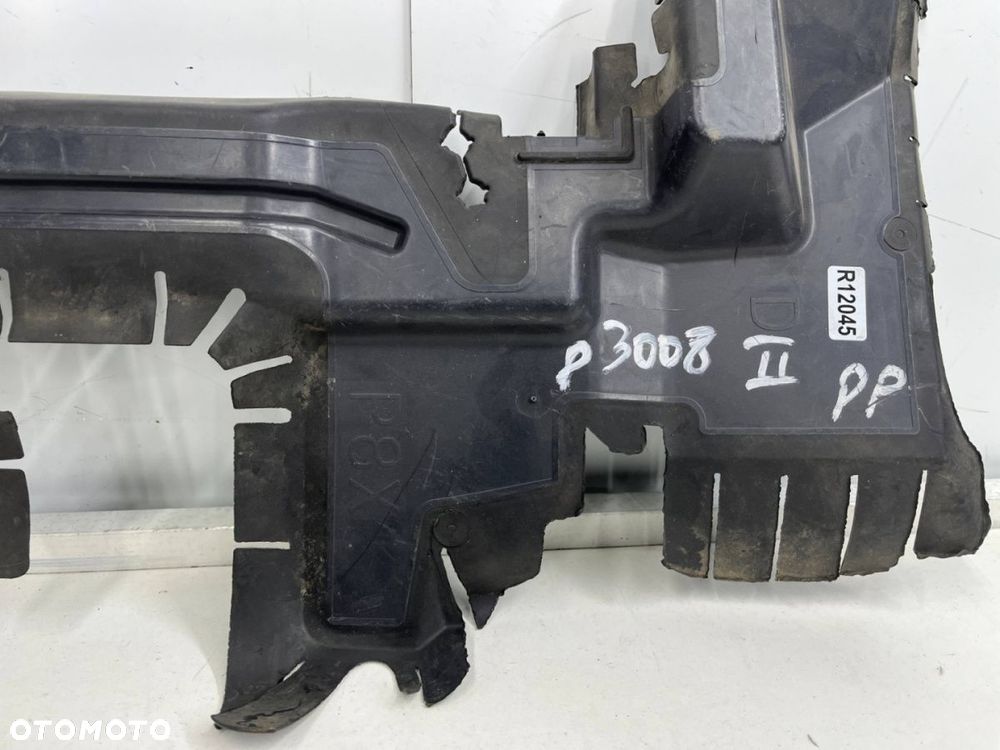 Osłona chłodnicy Peugeot 3008 II 5008 II 16-20 prawa kierownica powietrza pasa przedniego 9813328780 - 8