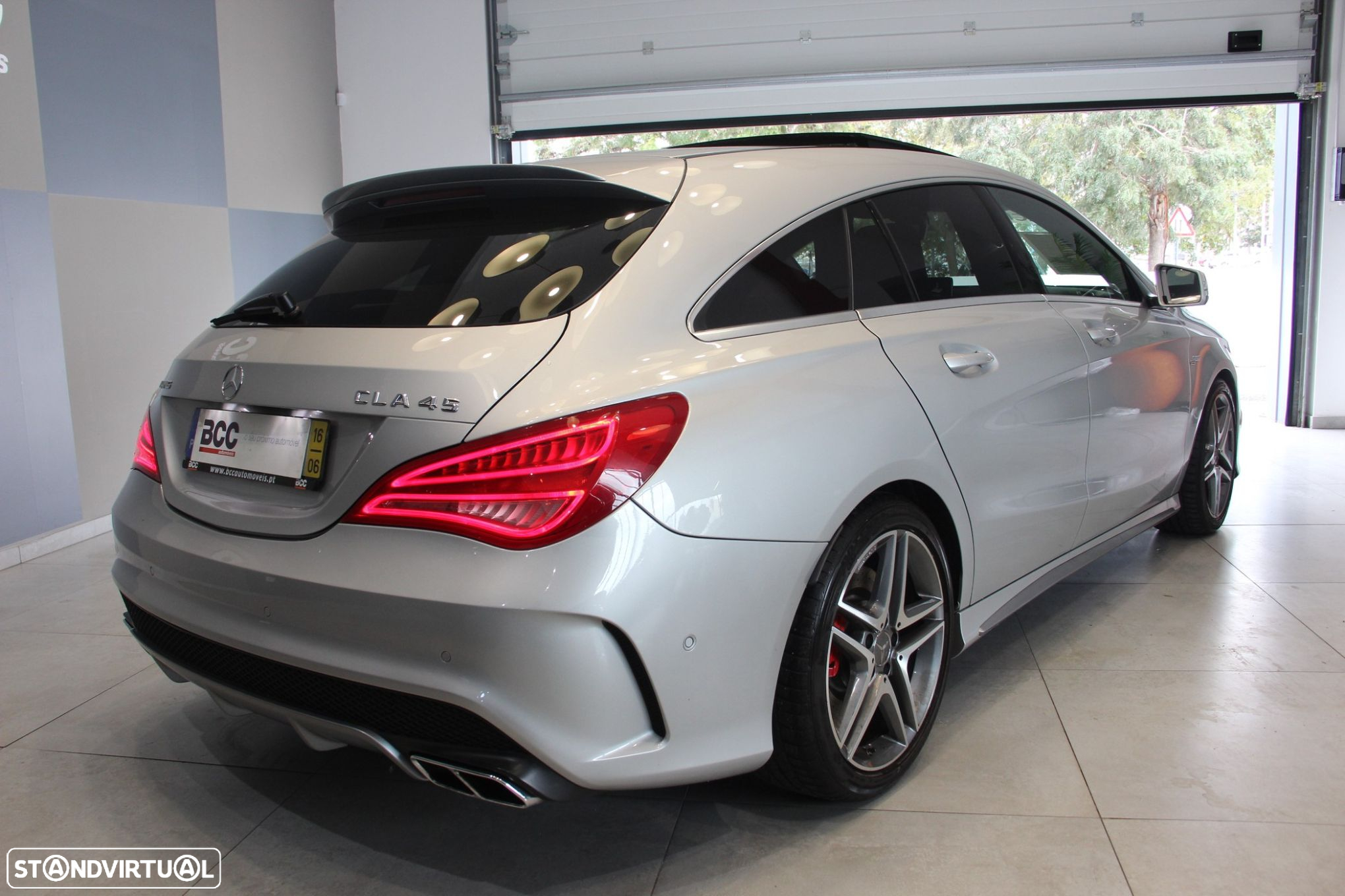 Mercedes-Benz CLA 45 AMG Shooting Brake 4-Matic - 6