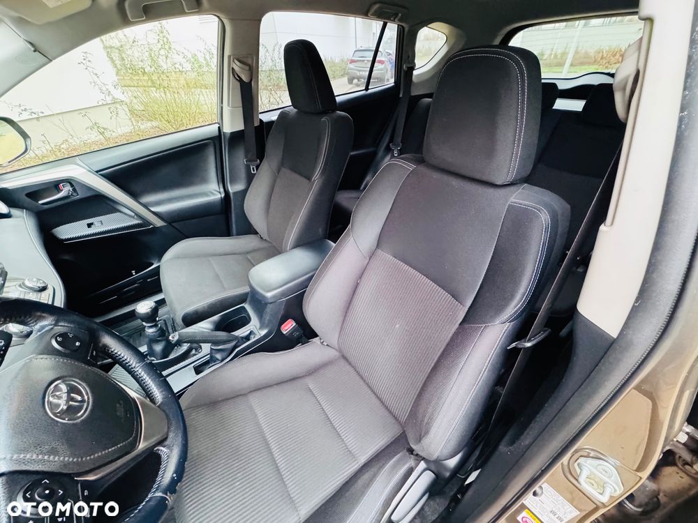 Toyota RAV4 2.0 D-4D Premium 4x2 - 35