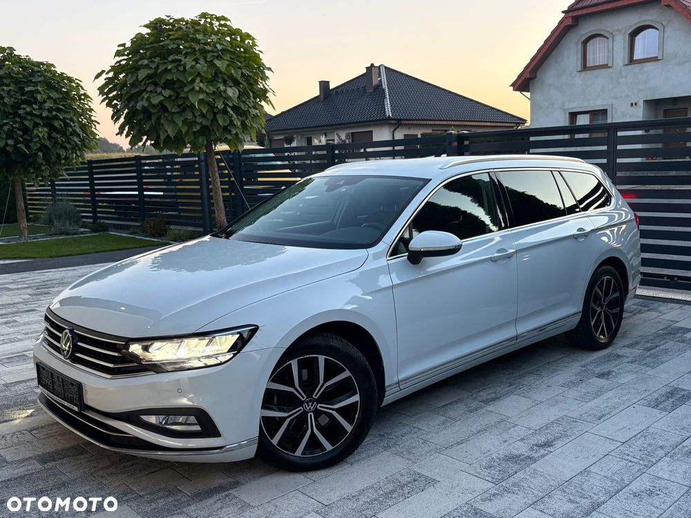 Volkswagen Passat Variant 2.0 TDI EVO Elegance DSG - 20