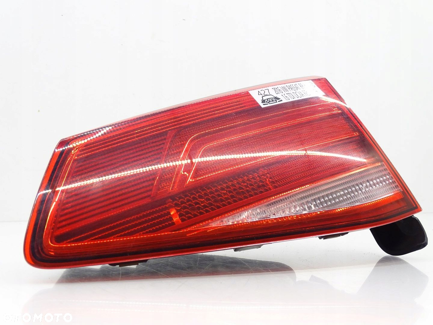 LAMPA LED PRAWY TYŁ PRAWA TYLNA W KLAPĘ VW PASSAT B8 3G KOMBI 3G9945094D - 2