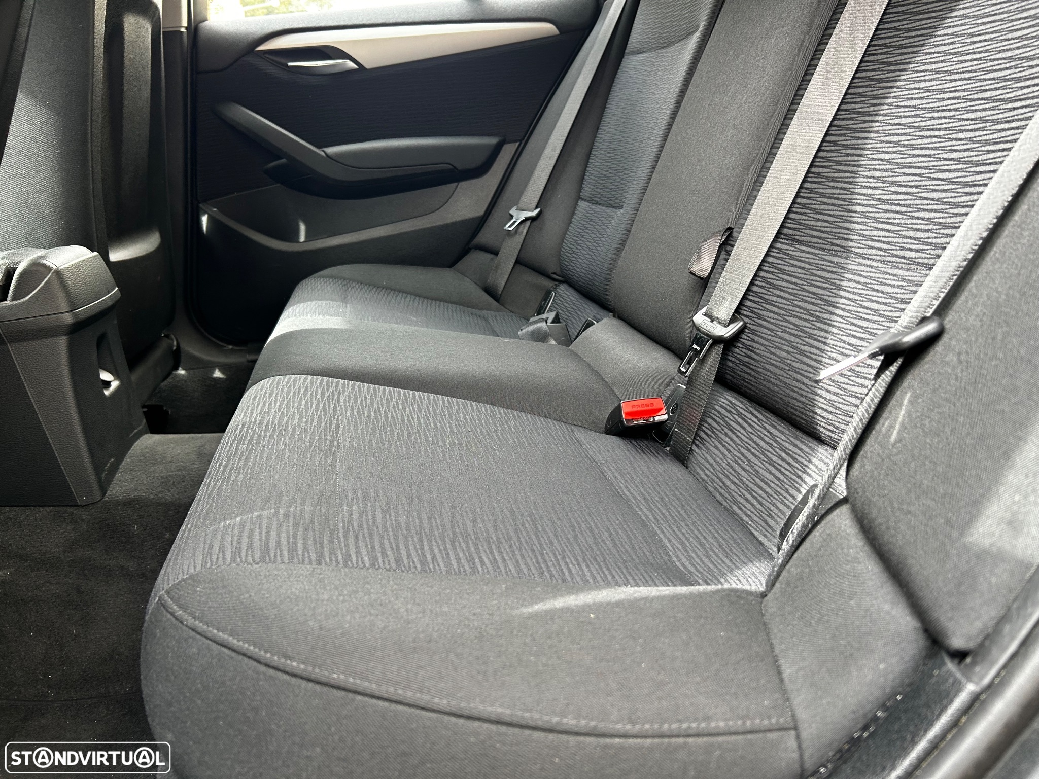 BMW X1 16 d sDrive Auto - 12