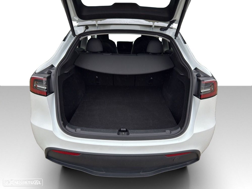 Tesla Model Y Long Range Dual Motor AWD - 15