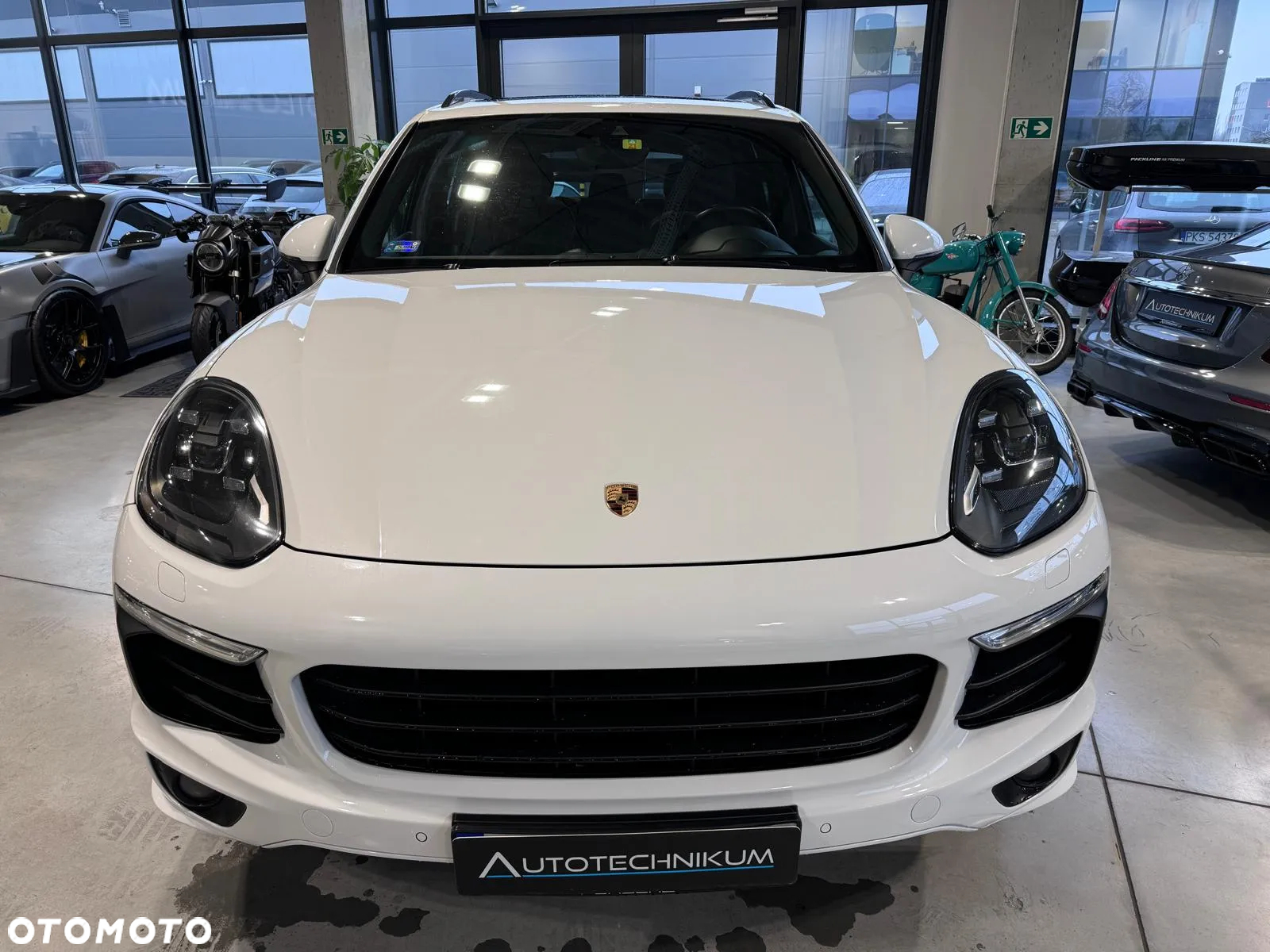 Porsche Cayenne S Diesel Platinum Edition - 25