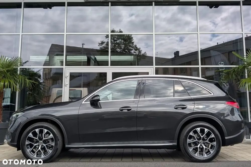 Mercedes-Benz GLC 200 4Matic 9G-TRONIC Edition Avantgarde - 3