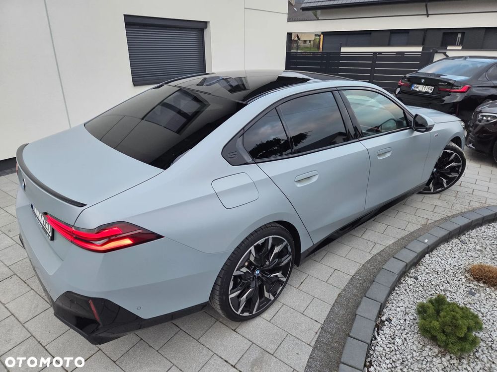 BMW Seria 5 520d xDrive mHEV M Sport - 12