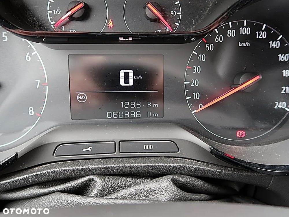 Opel Crossland X 1.2 Design Line - 18