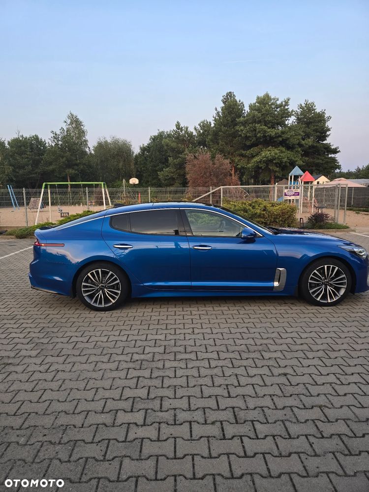 Kia Stinger - 2