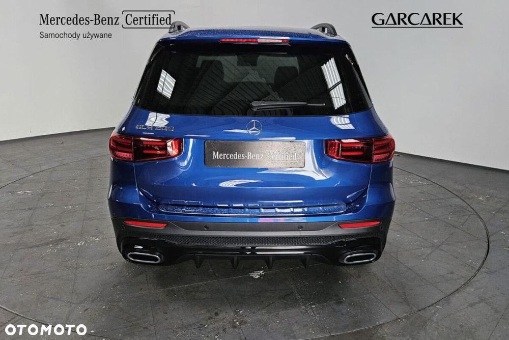 Mercedes-Benz GLB 200 AMG Line 7G-DCT - 8