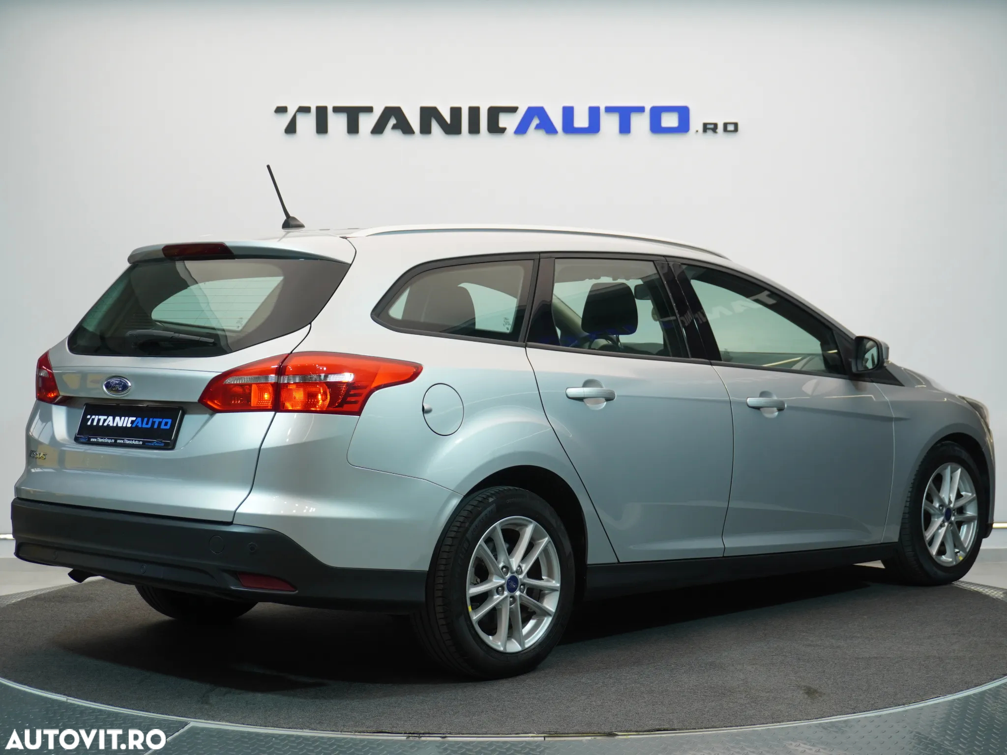 Ford Focus Turnier 1.5 EcoBlue Start-Stopp-System Aut. COOL&CONNECT - 4