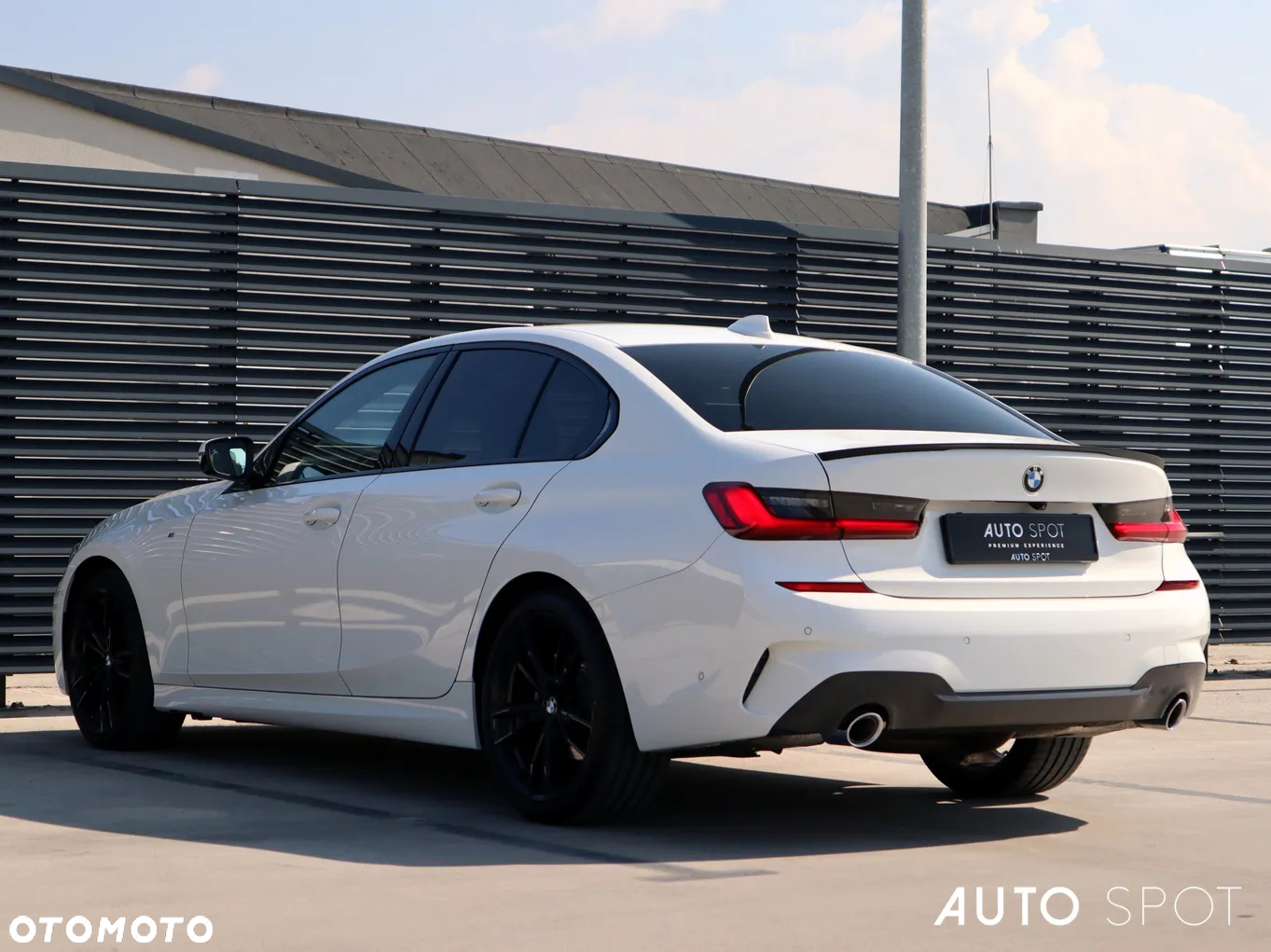 BMW Seria 3 320d xDrive M Sport - 4