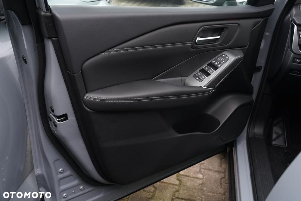 Nissan Qashqai 1.3 DIG-T MHEV N-Connecta Xtronic - 10