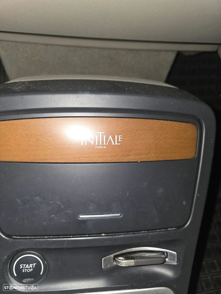 Renault Espace 2.0 dCi Initiale 7L Aut. - 17