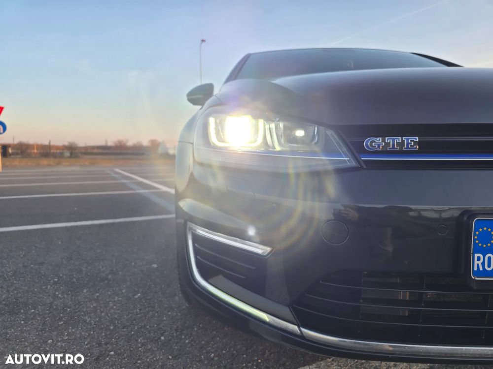 Volkswagen Golf - 26