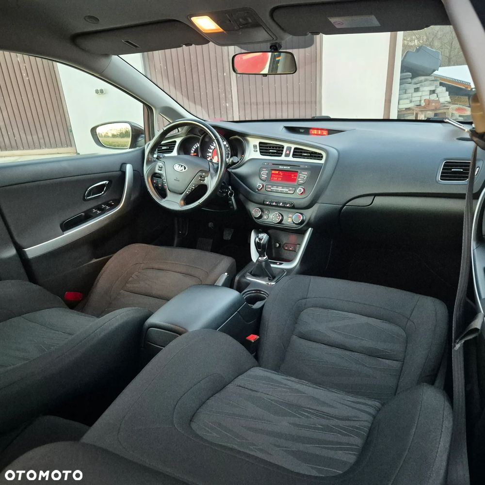 Kia Ceed 1.4 CVVT Spirit - 9