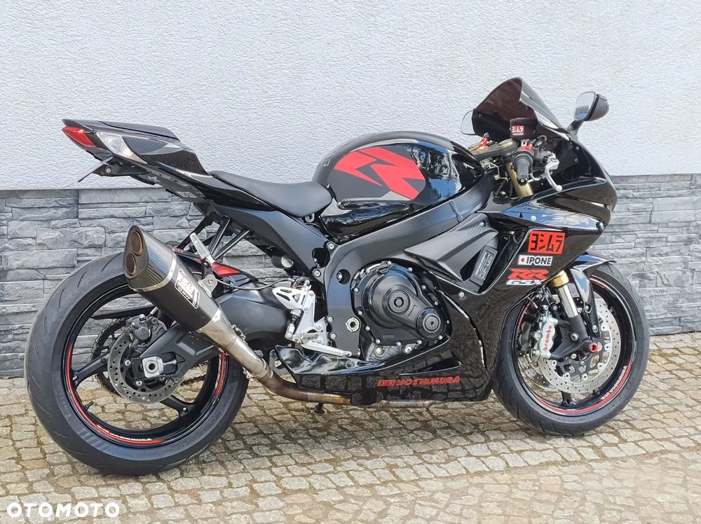 Suzuki GSX-R - 6