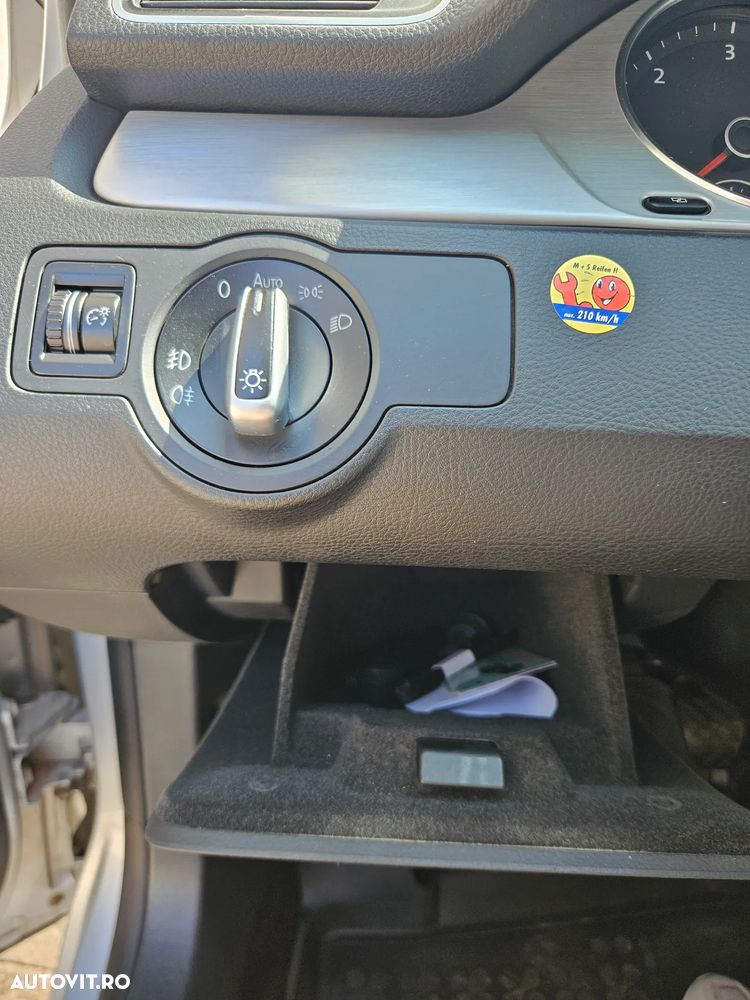 Volkswagen Passat 2.0 TDI Highline - 23