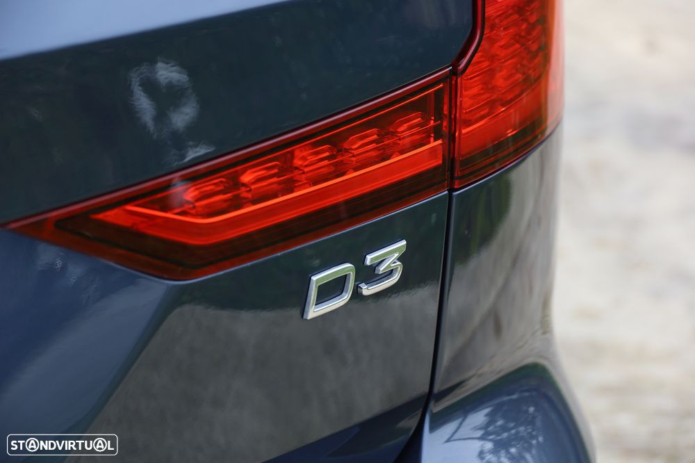 Volvo V60 2.0 D3 Momentum Core Geartronic - 21