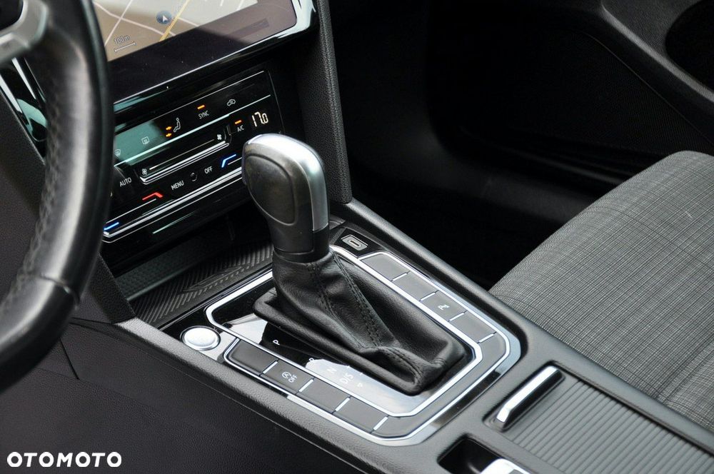 Volkswagen Passat Variant - 35