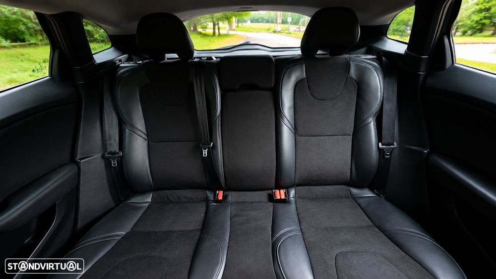 Volvo V40 - 17