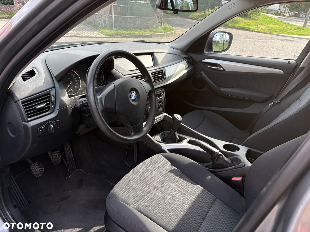 BMW X1 xDrive18d - 16