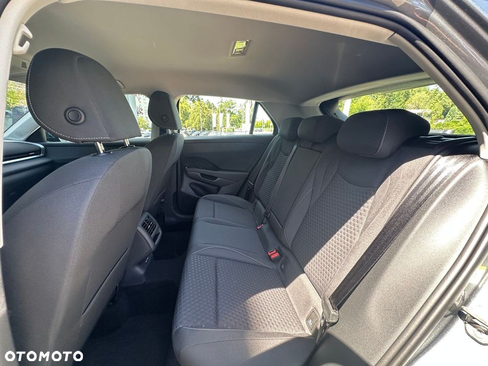 Volkswagen T-Roc 1.5 eTSI Life DSG - 24