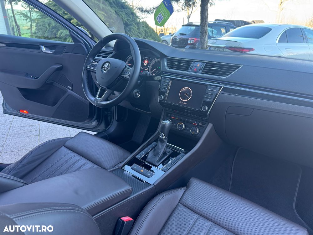 Skoda Superb 2.0 TDI DSG Premium Edition - 32