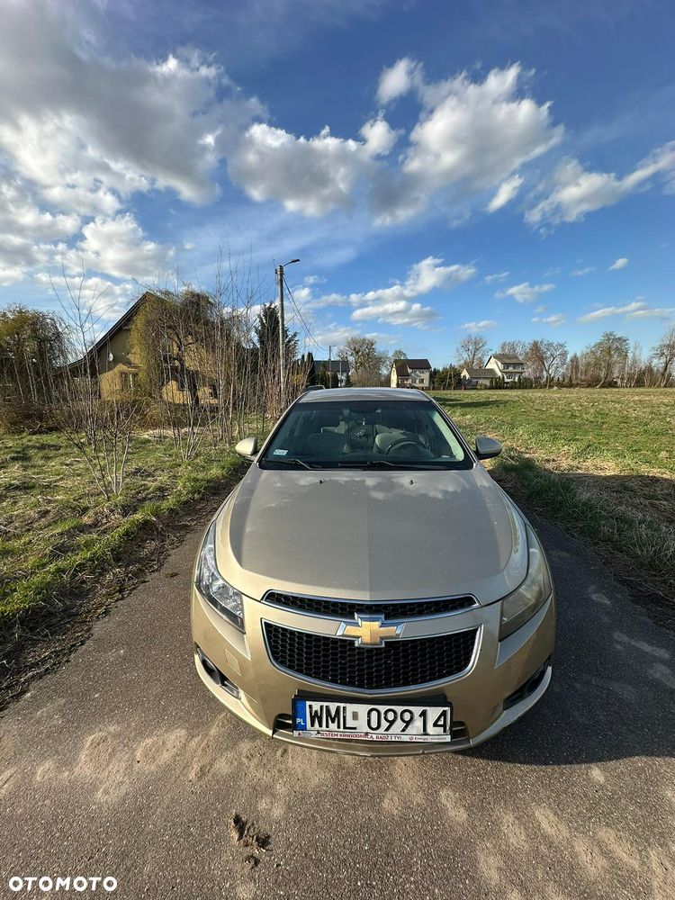 Chevrolet Cruze 1.6 LS - 18