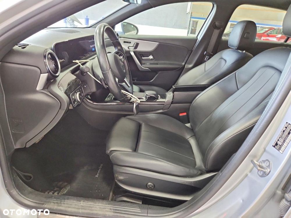 Mercedes-Benz Klasa A 220 4Matic 7G-DCT - 8
