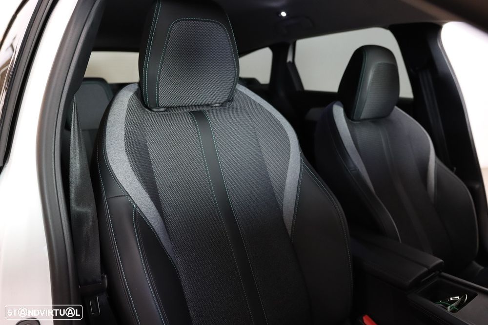 Peugeot 308 BlueHDi 130 EAT8 Allure Pack - 17