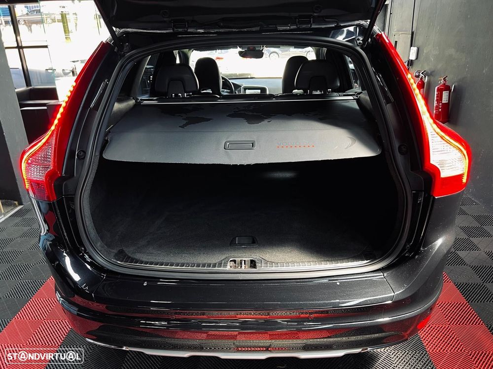 Volvo XC 60 2.0 D4 Volvo Ocean Race - 40