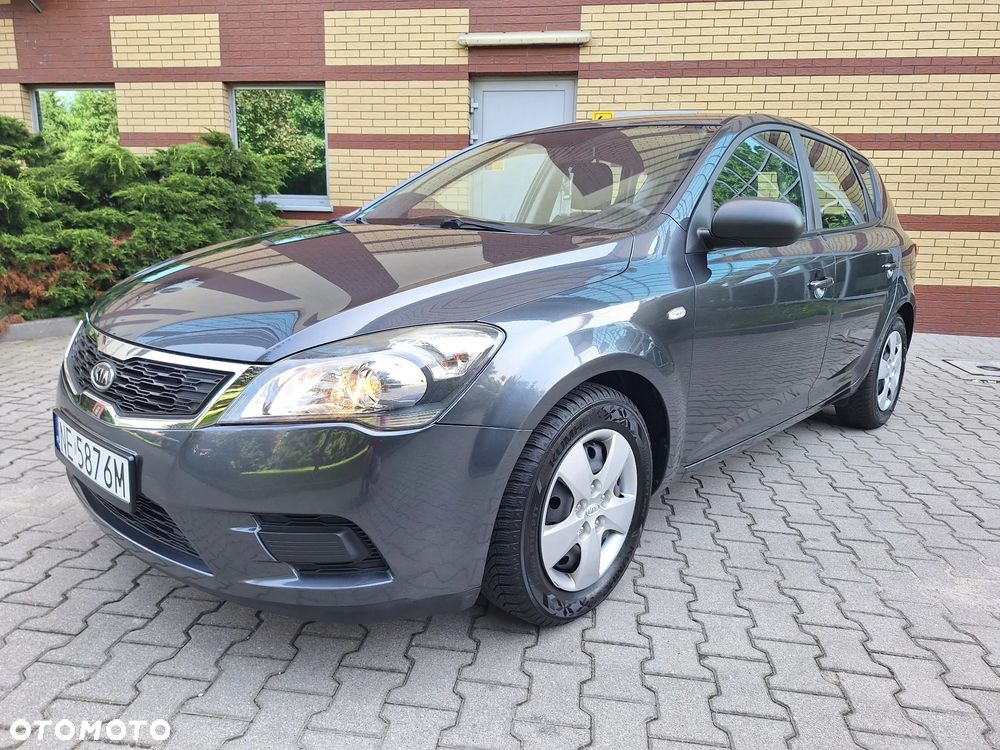 Kia Ceed 1.4 CVVT Spirit - 10