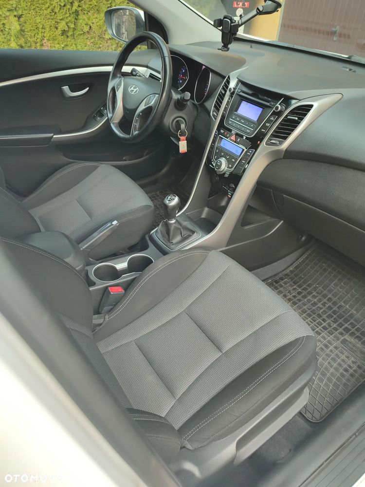 Hyundai i30 1.4 Comfort - 25