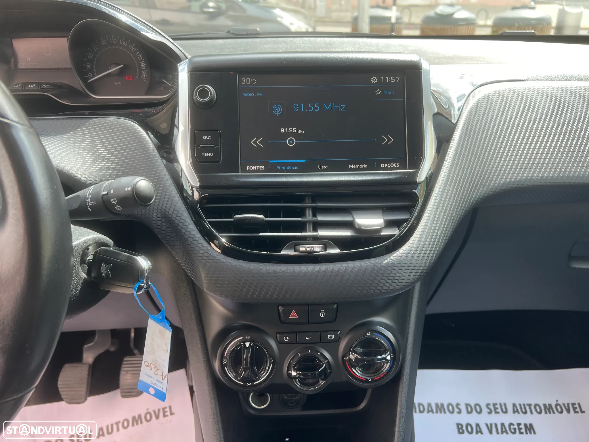 Peugeot 208 1.2 PureTech Style - 10