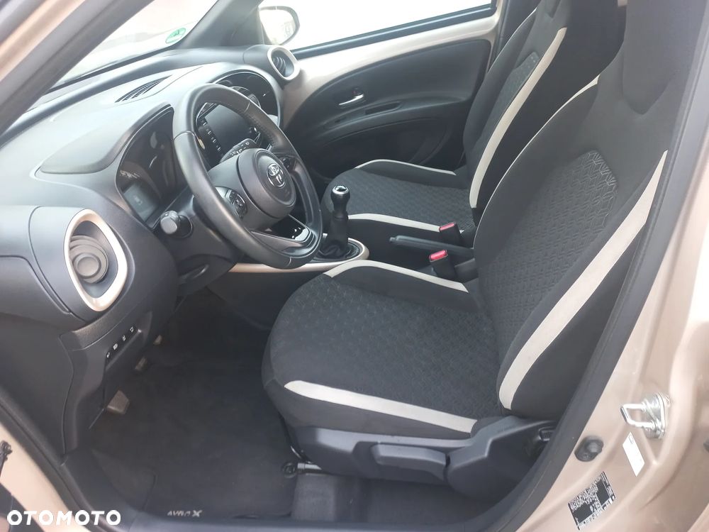 Toyota Aygo X Air Style - 22