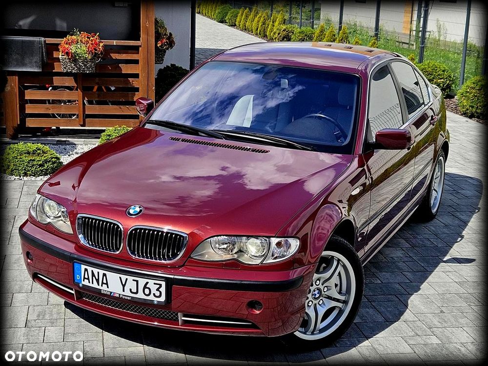 BMW Seria 3 330i Edition Exclusive - 1