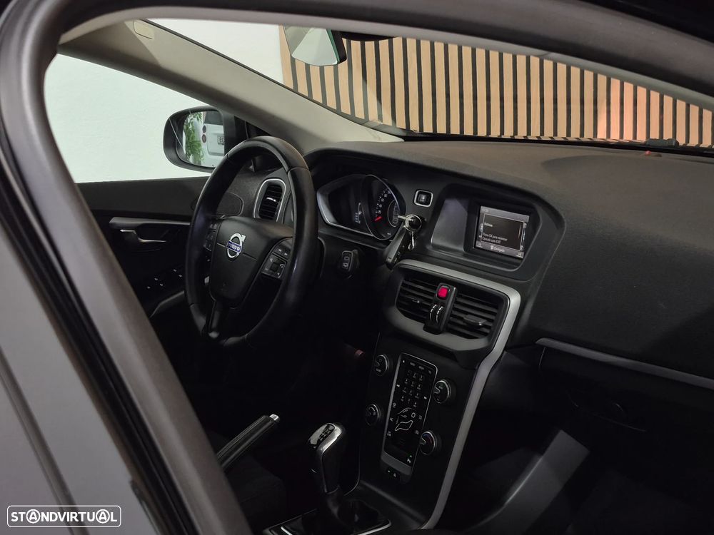 Volvo V40 1.6 D2 Eco Momentum - 17