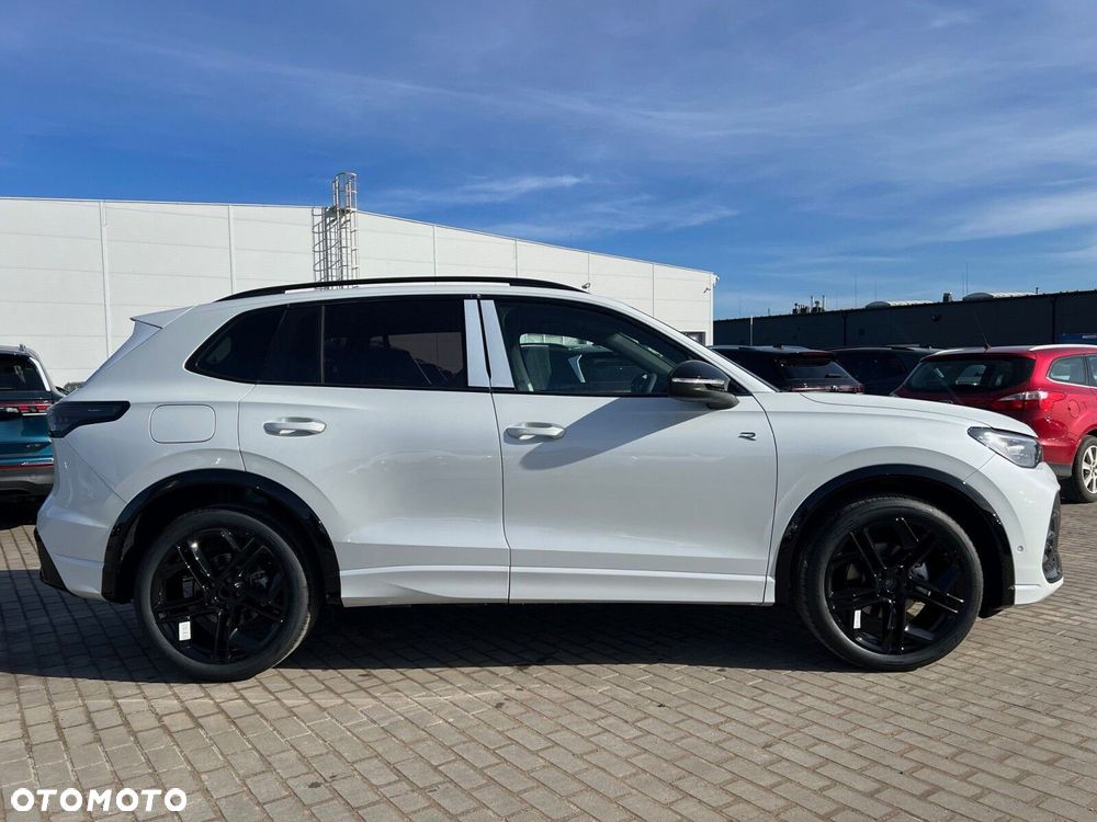 Volkswagen Tiguan - 4