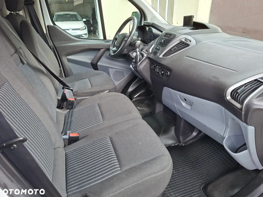 Ford Transit Custom - 11